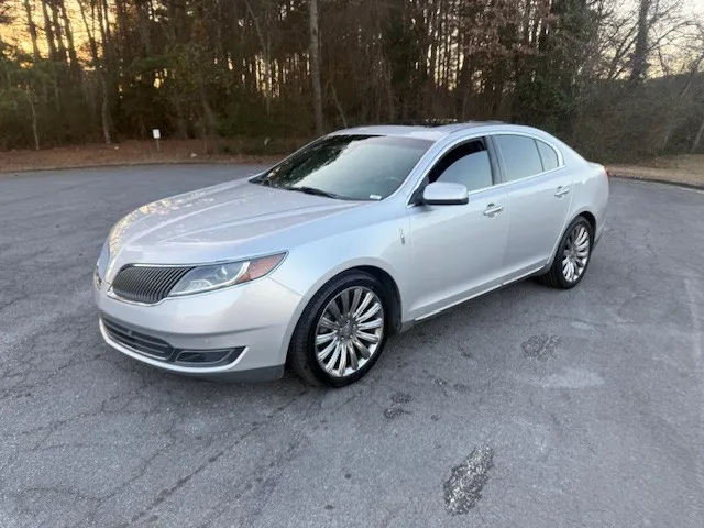 2015 Lincoln MKS Base