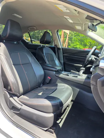 2020 Nissan Altima SR - Photo 22