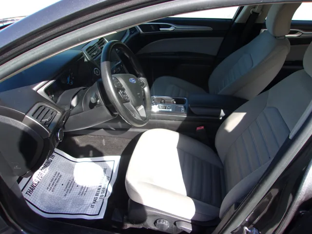 2018 Ford Fusion S - Photo 13