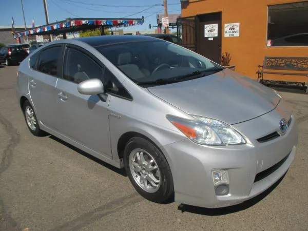 2010 Toyota Prius III