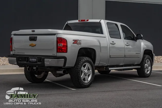 2013 Chevrolet Silverado 2500HD LTZ - Photo 9