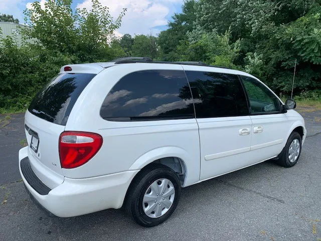 2006 Chrysler Town & Country LX photo 7
