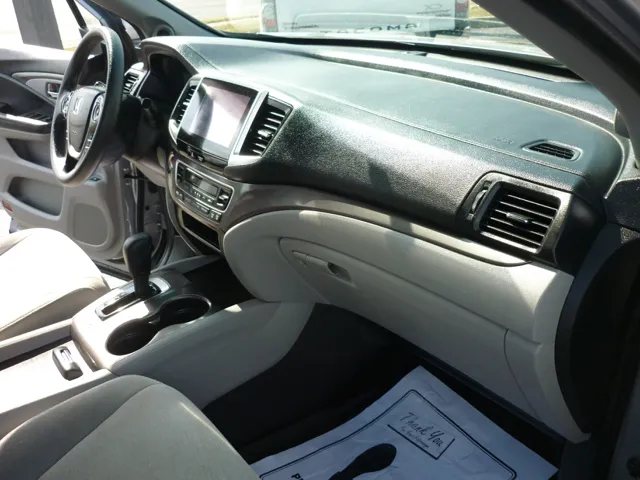 2018 Honda Pilot EX - Photo 19