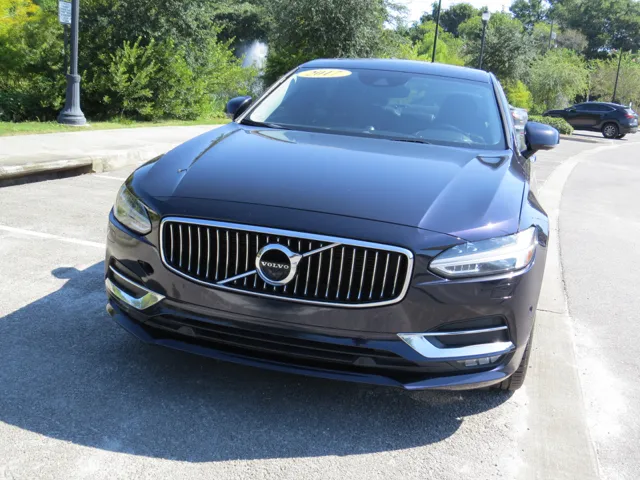 2017 Volvo S90 Inscription photo 30