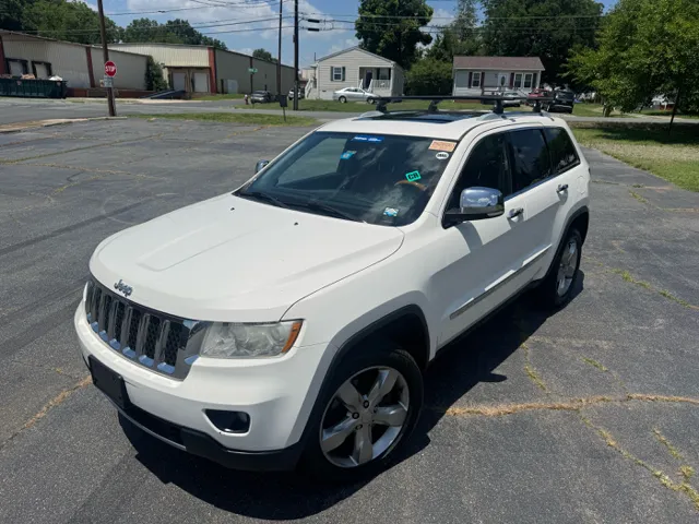 2011 Jeep Grand Cherokee Overland 4WD's photo