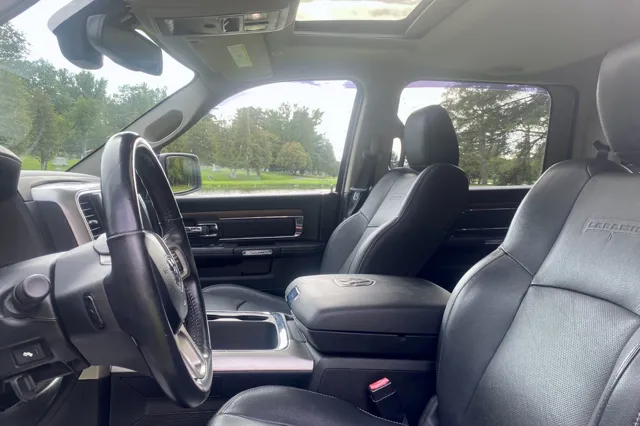 2017 RAM Ram 1500 Pickup Laramie - Photo 14
