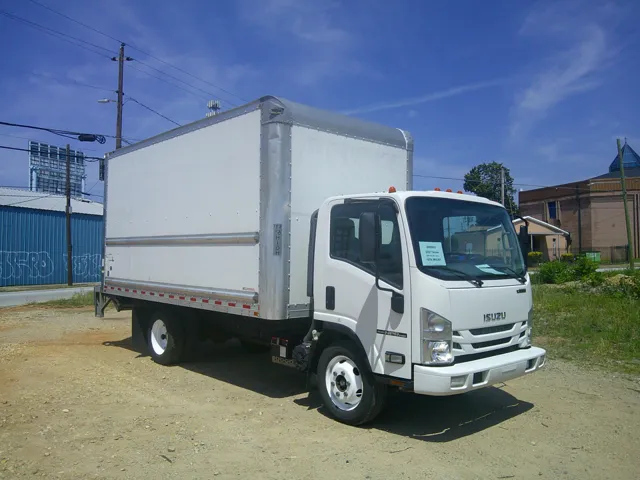 2021 Isuzu NPR-HD's photo