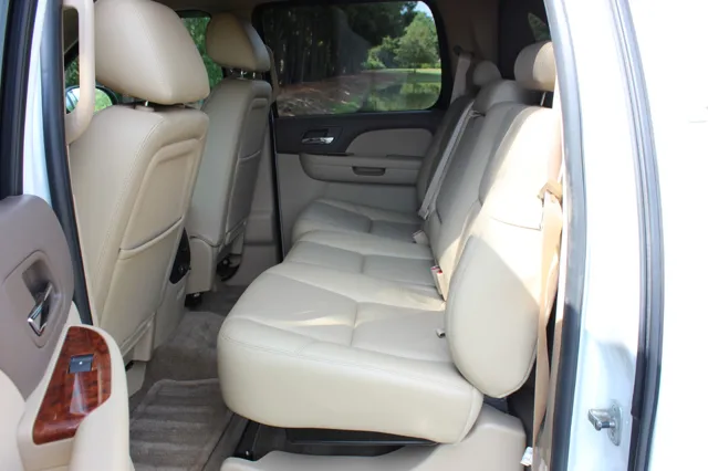 2010 Chevrolet Avalanche LTZ - Photo 12