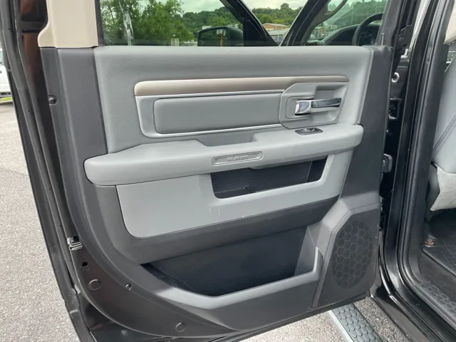 2018 Ram 2500 photo 19