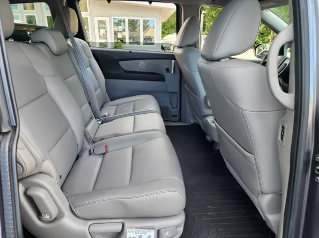 2014 Honda Odyssey EX-L photo 19