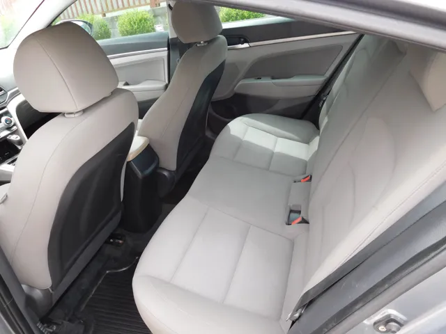 2019 Hyundai Elantra SEL - Photo 7