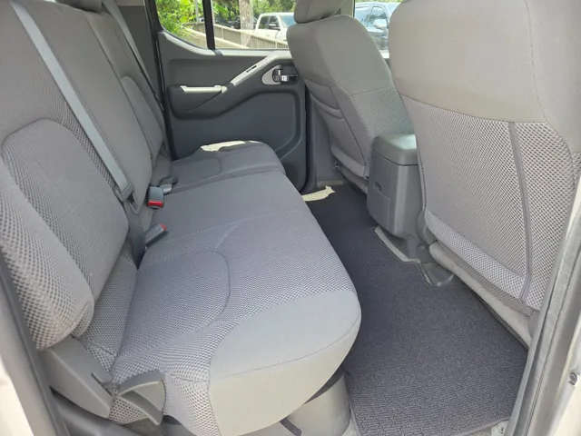 2017 Nissan Frontier SV - Photo 32