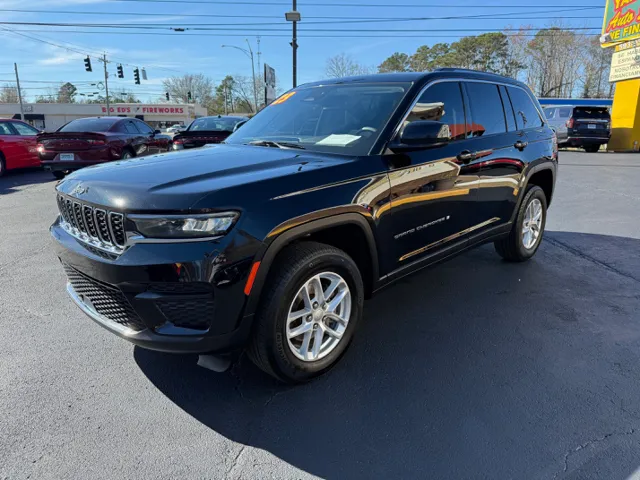 2023 Jeep Grand Cherokee Laredo's photo