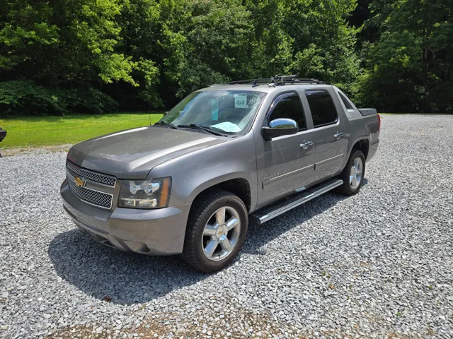 2012 Chevrolet Avalanche 4WD Avalanche LT's photo