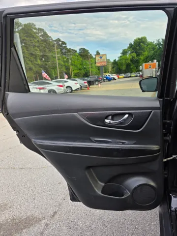 2015 Nissan Rogue SL - Photo 17