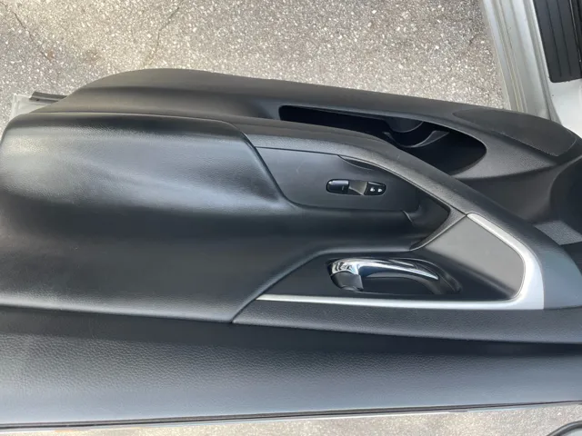2017 Nissan Altima SV - Photo 11