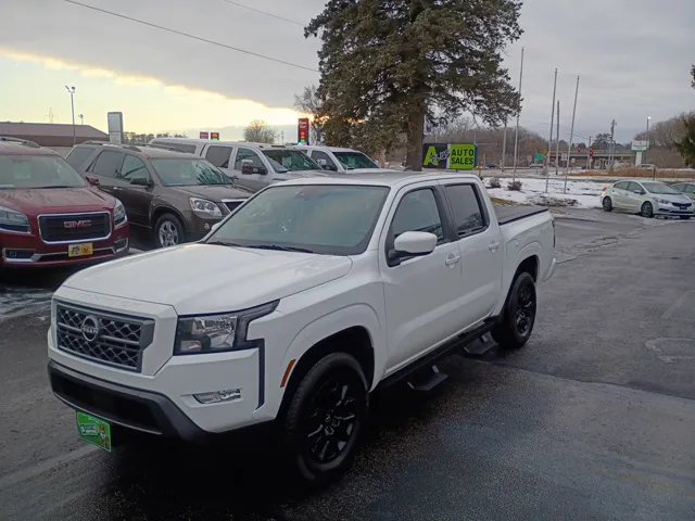 2023 Nissan Frontier's photo