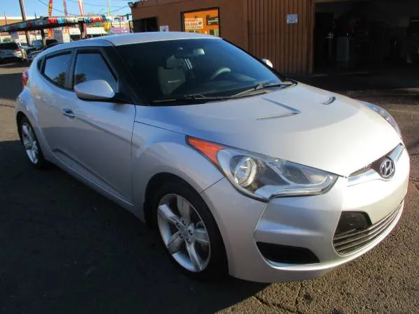 2013 Hyundai Veloster Base