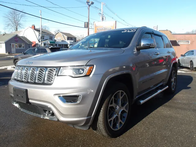 2020 Jeep Grand Cherokee Overland's photo