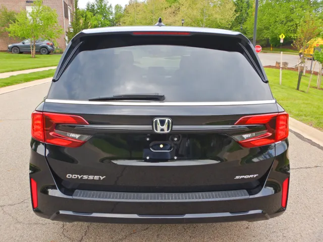2025 Honda Odyssey Sport L - Photo 9