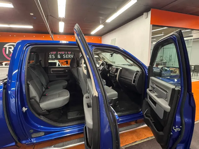 2015 Ram 1500 SLT photo 2