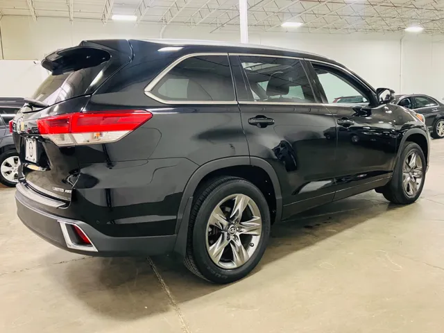 2018 Toyota Highlander Limited photo 9