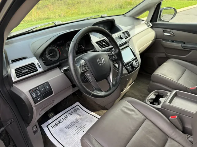 2015 Honda Odyssey EX-L photo 9