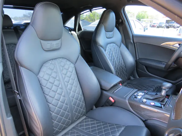 2014 Audi S6 photo 23