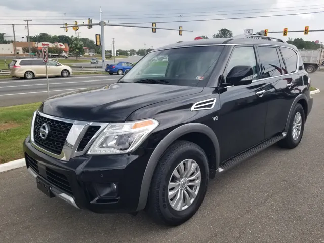 2017 Nissan Armada SV's photo