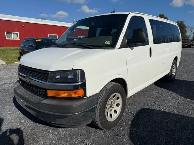 2013 Chevrolet Express LS's photo