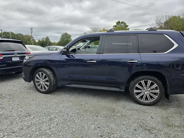 2016 Lexus LX 570 - Photo 5