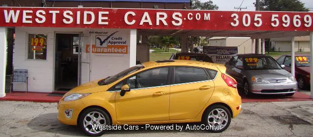 2011 Ford Fiesta SES's photo