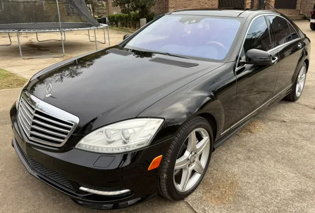 2010 Mercedes-Benz S-Class S550