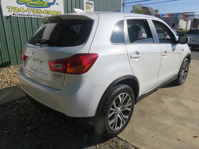 2017 Mitsubishi Outlander Sport ES photo 6