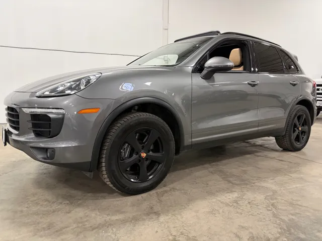 2016 Porsche Cayenne Base