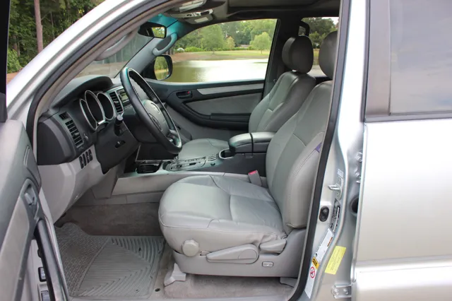 2009 Toyota 4Runner SR5 - Photo 8