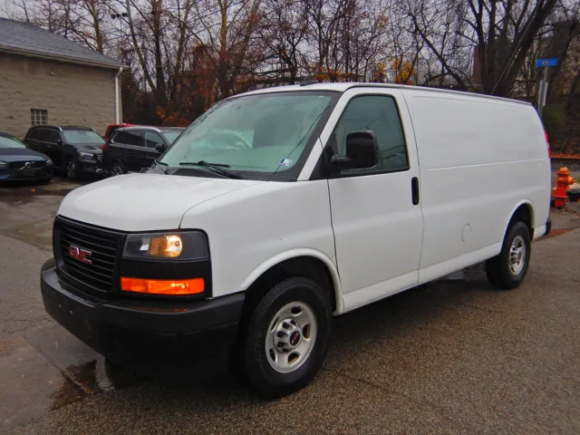 2019 GMC Savana Cargo Work Van's photo
