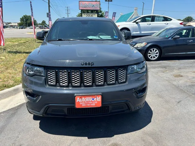 2017 Jeep Grand Cherokee Altitude 4WD's photo