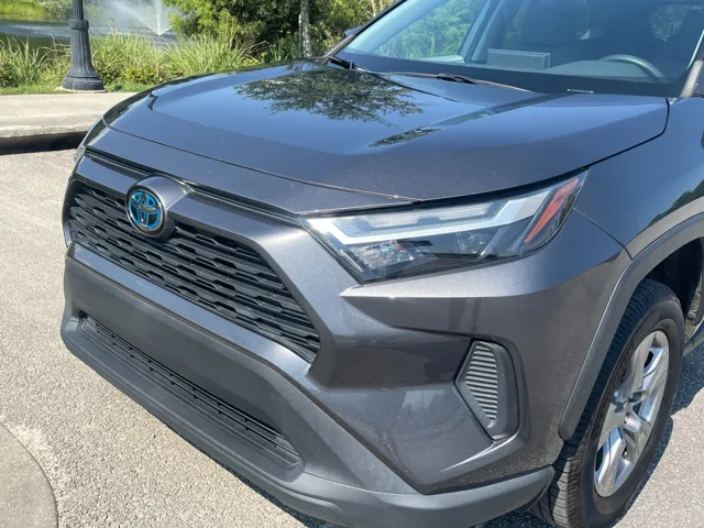 2022 Toyota RAV4 Hybrid photo 3
