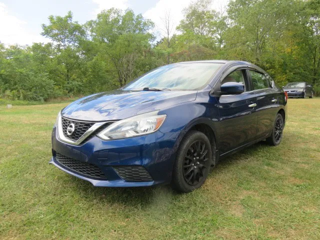 2017 Nissan Sentra photo 3