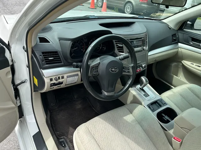 2012 Subaru Legacy I Premium - Photo 15