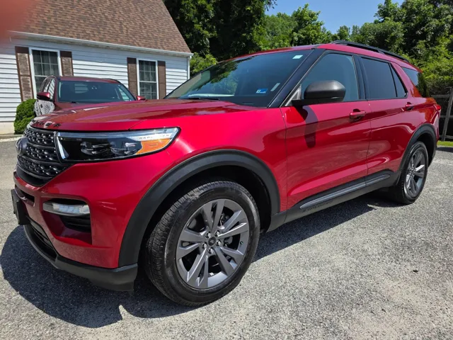 2021 Ford Explorer XLT 4WD's photo