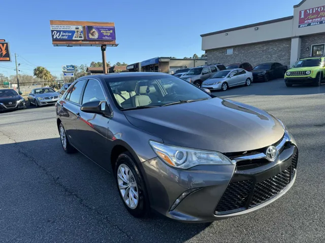 2017 Toyota Camry LE