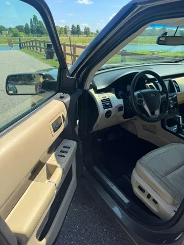 2014 Ford Flex Limited - Photo 9