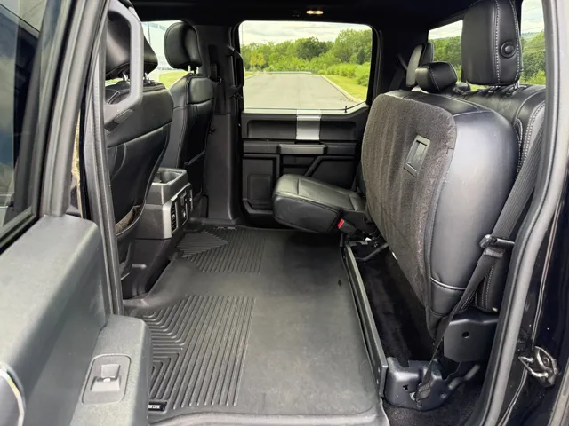 2016 Ford F-150 XLT photo 18