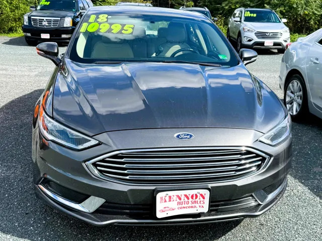 2018 Ford Fusion SE FWD's photo