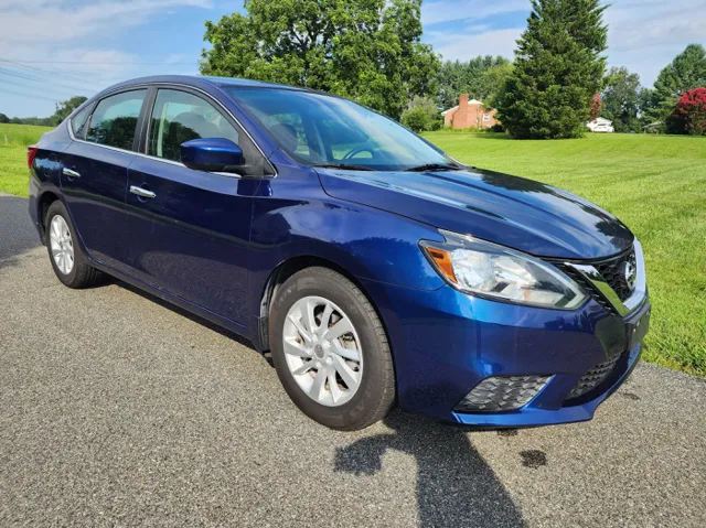 2017 Nissan Sentra S photo 4