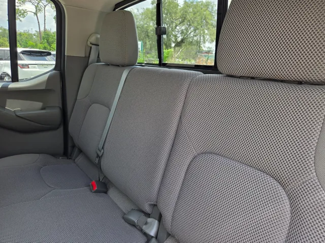 2017 Nissan Frontier SV - Photo 34