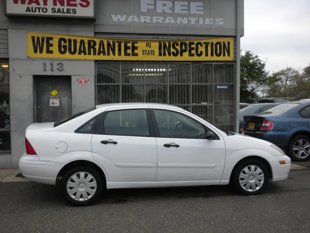 2004 Ford Focus SE's photo
