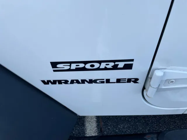 2013 Jeep Wrangler Sport photo 18